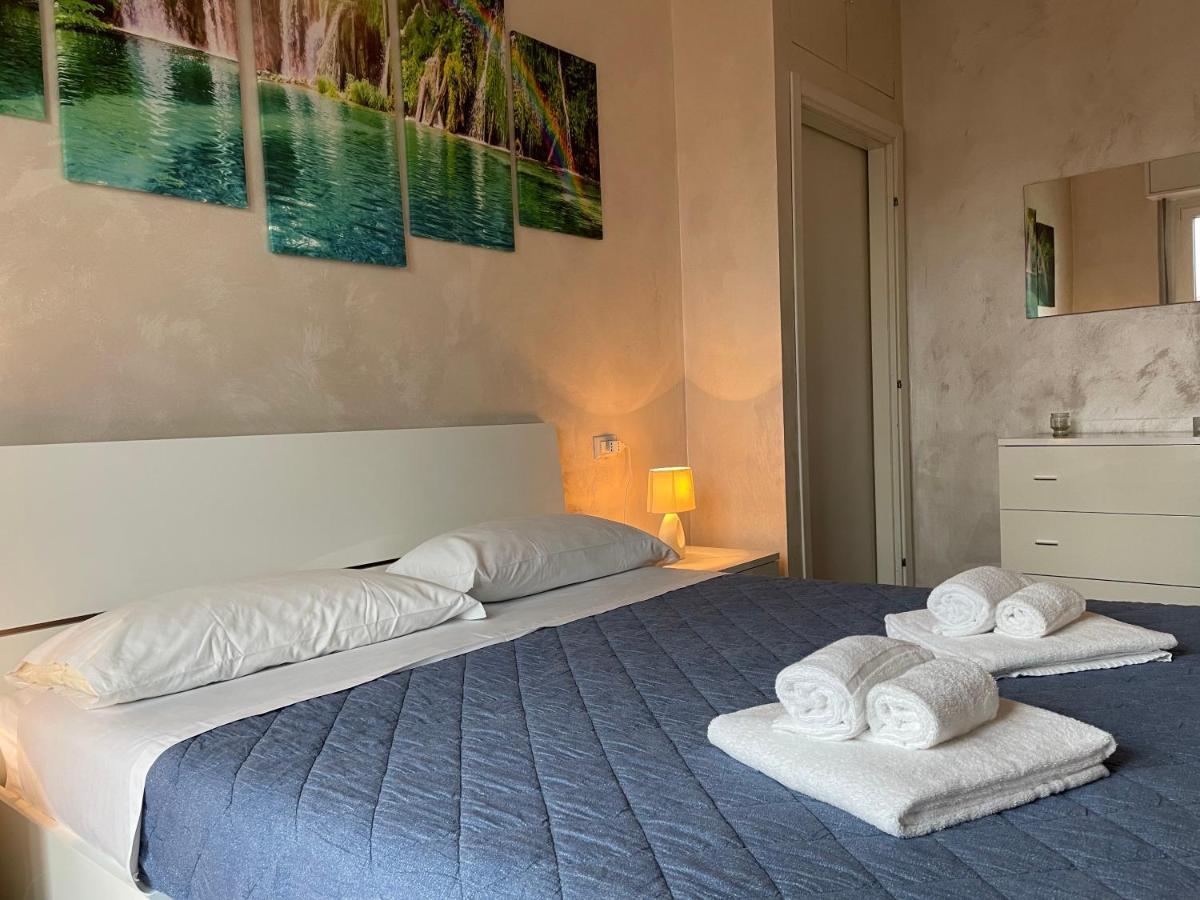 Adriano Metro & Comfort Suites - Affitti Brevi Italia Милан Экстерьер фото